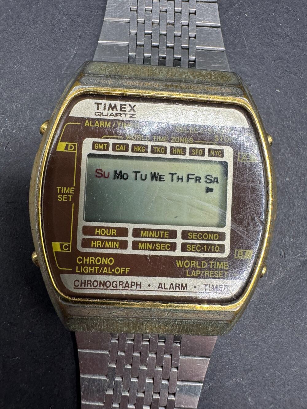 Vtg Timex Chronograph Alarm Timer Digital Watch World Time Two Tone 36mm